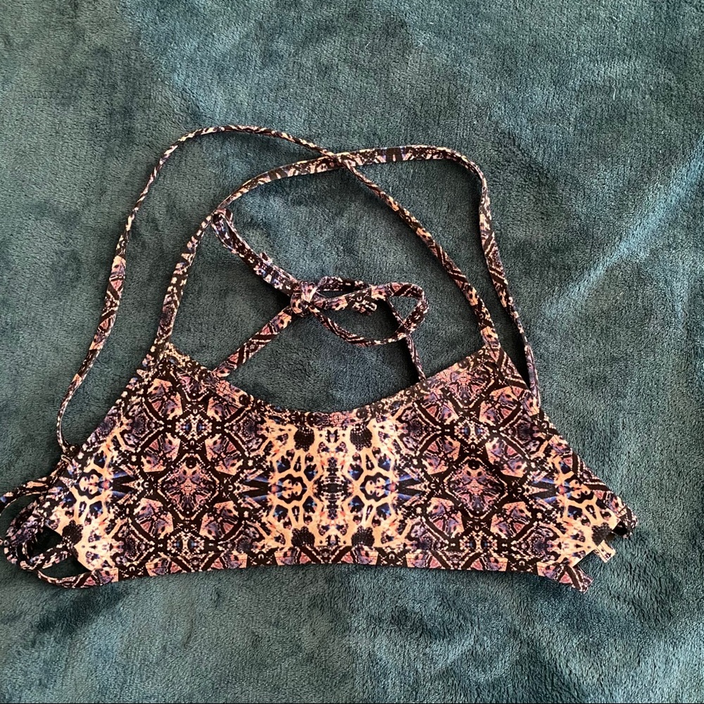 PATTERNED JOLYN HARRISON BIKINI TOP